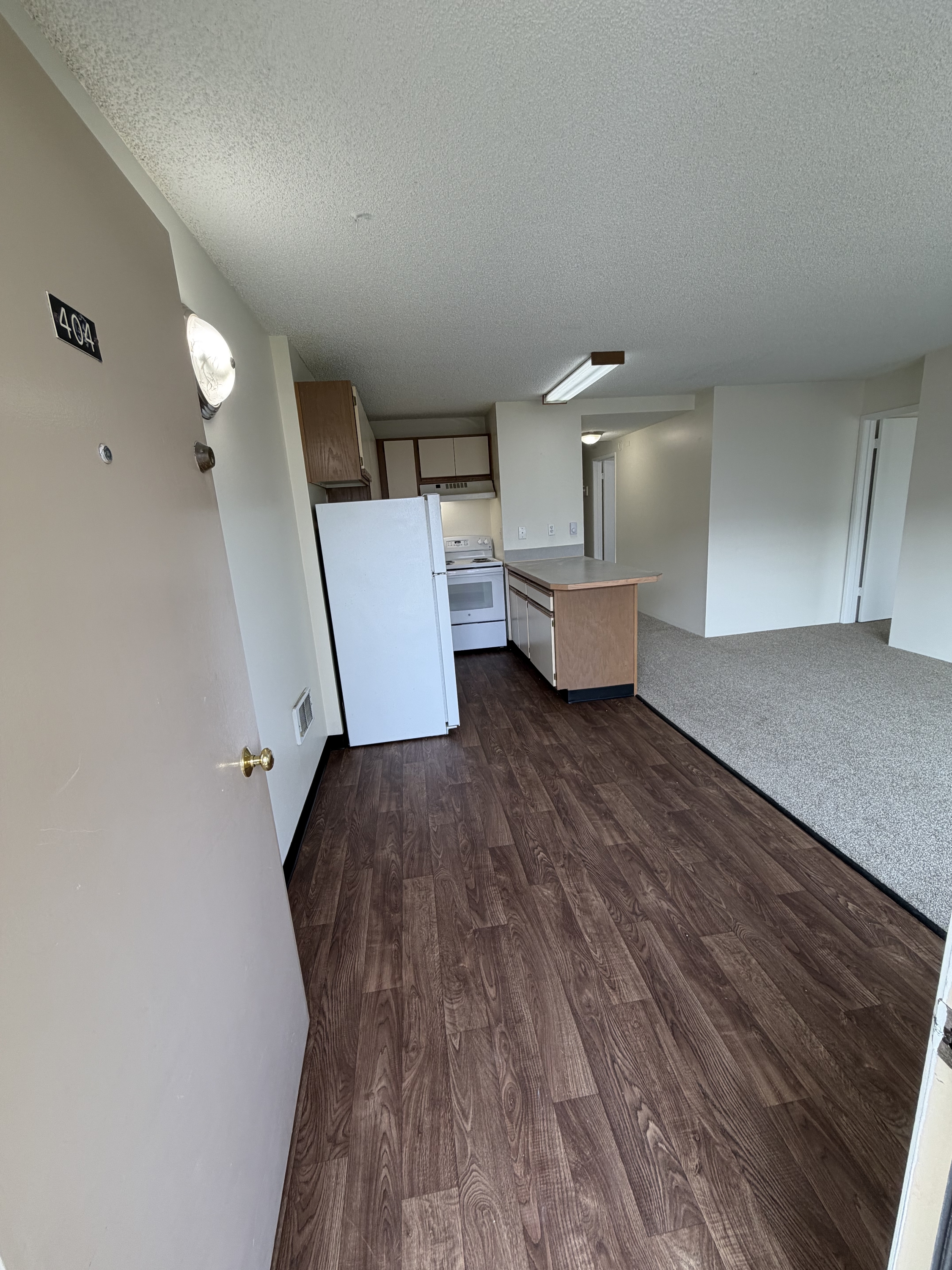 4131 11th Ave. NE - 404