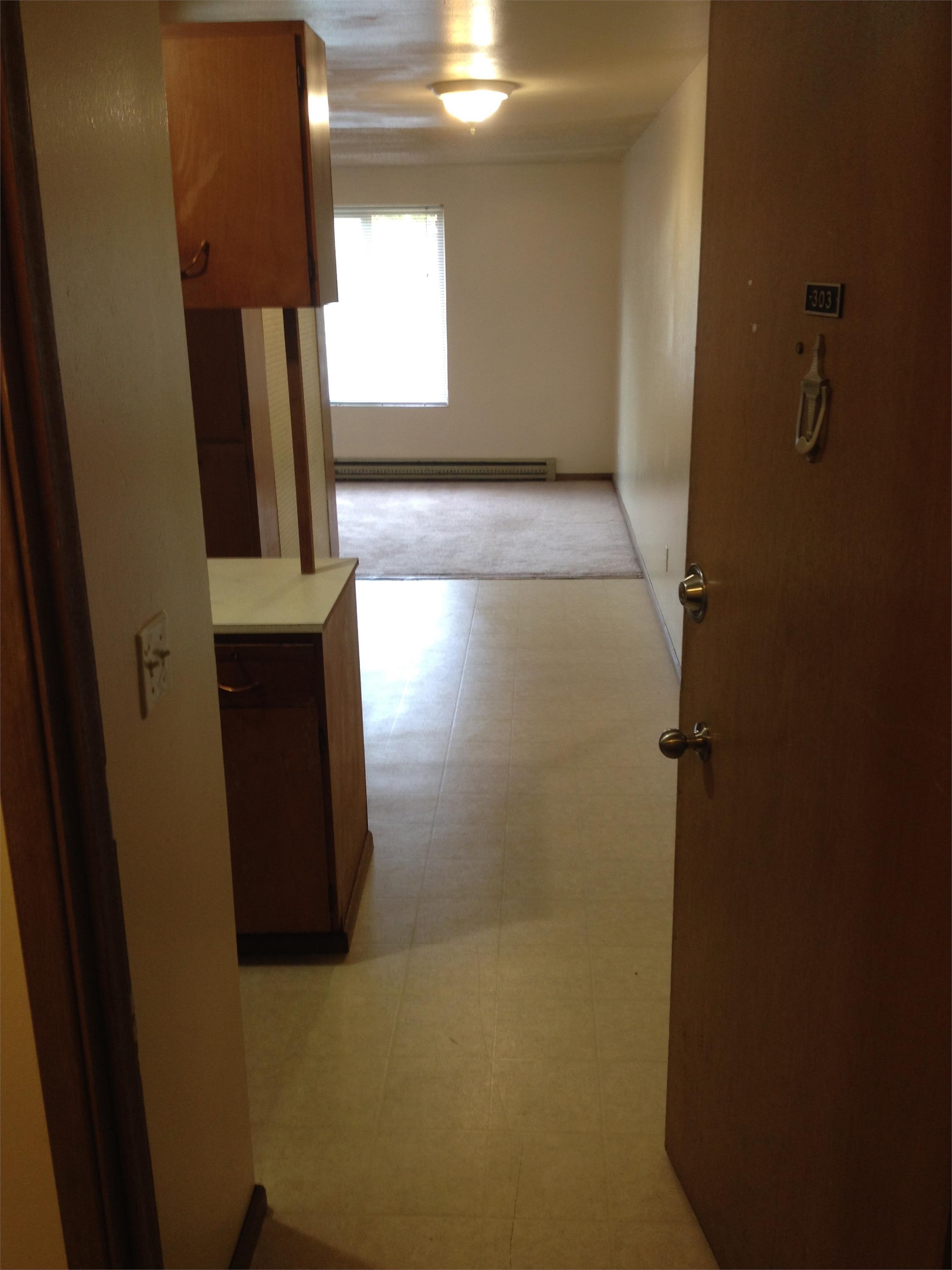 5035 15th Ave. N.E. - 303