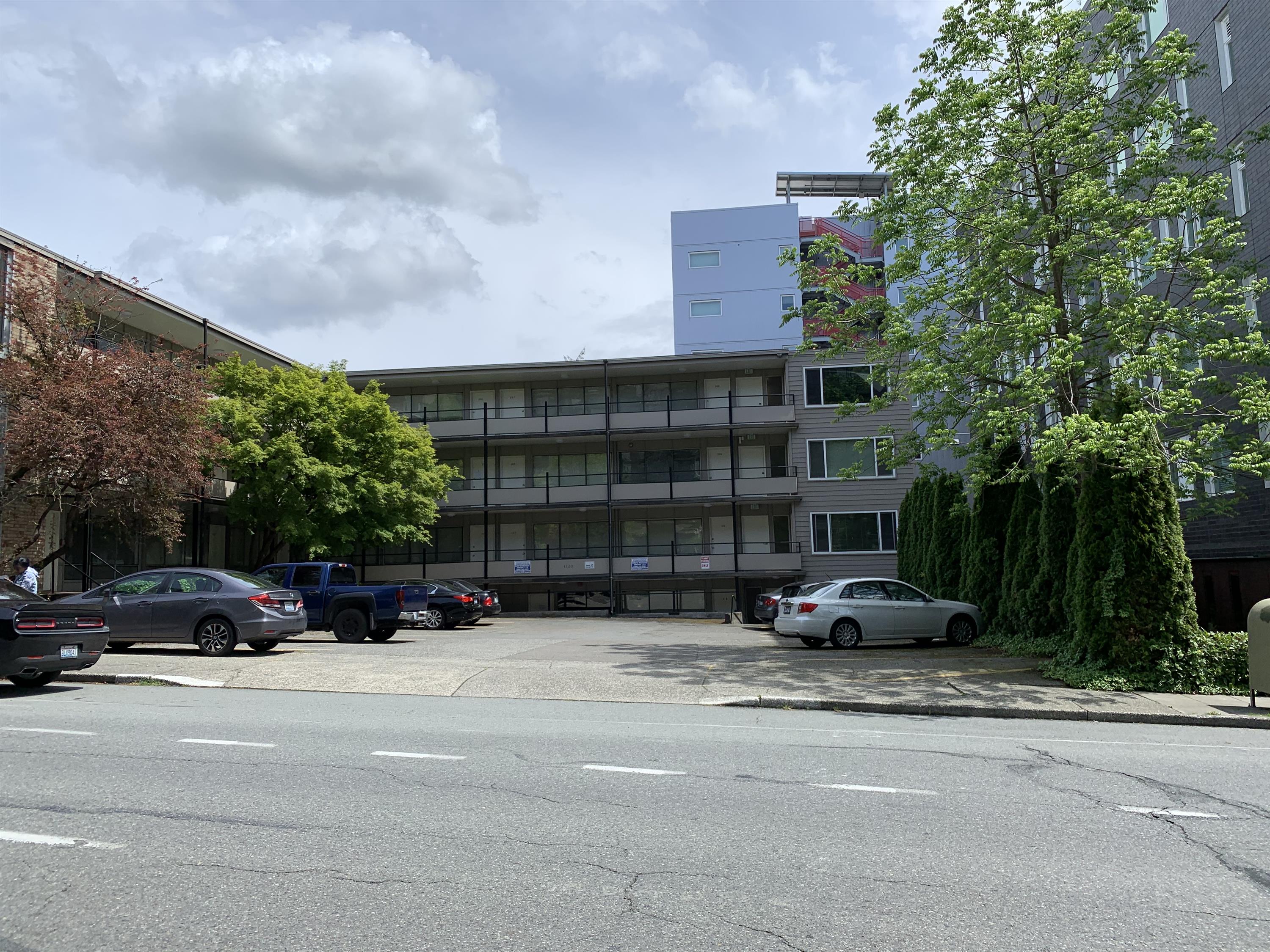 4120 11th Ave NE - 106
